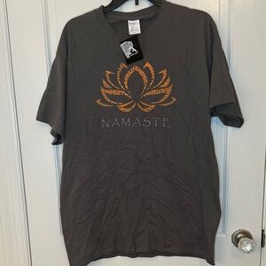 LA Pop Art Namaste Tshirt size L‎ NWT